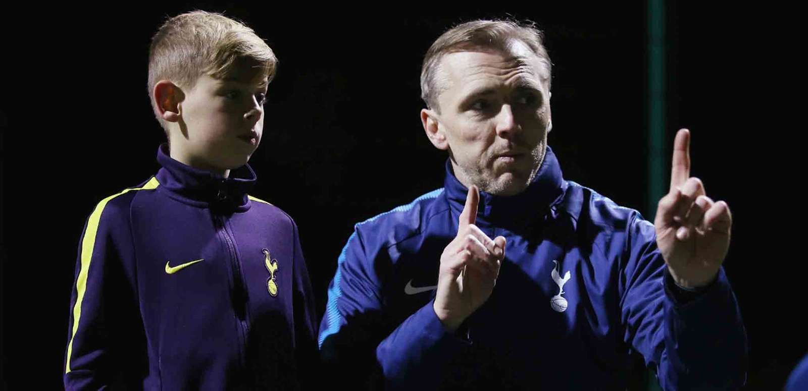 Coach and player tactic talk